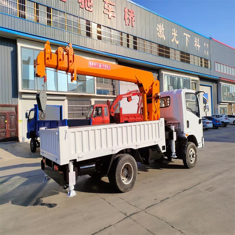 九如乡三轮随车吊定制 农用改装机自备吊中瑞长期出售